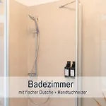 Benville - 52 Qm Fuer Paare Und Kultur - 10-15 Min Zur Altstadt - Ruhig - Zentral - Wlan - Smart-tv