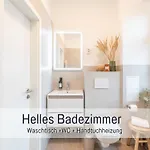 Benville - 52 Qm Fuer Paare Und Kultur - 10-15 Min Zur Altstadt - Ruhig - Zentral - Wlan - Smart-tv Meissen